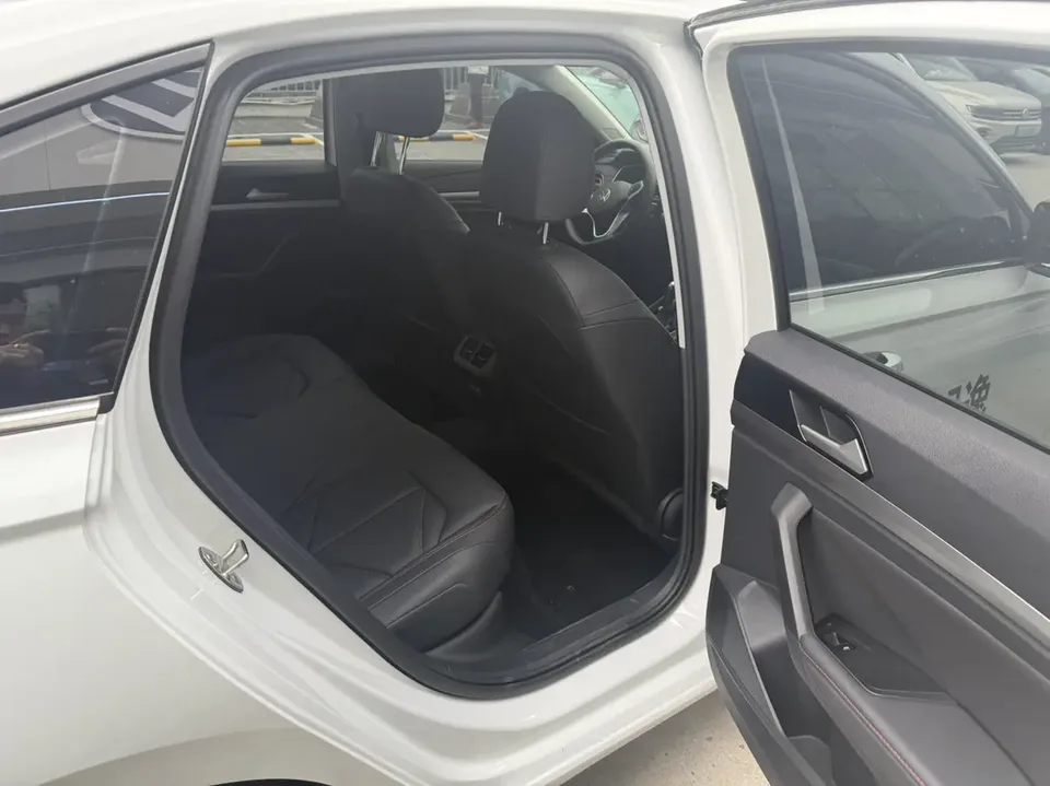 Volkswagen Lavida Lavida 2024 300TSI DSG Manyi Edition 2024 — миниатюра 3