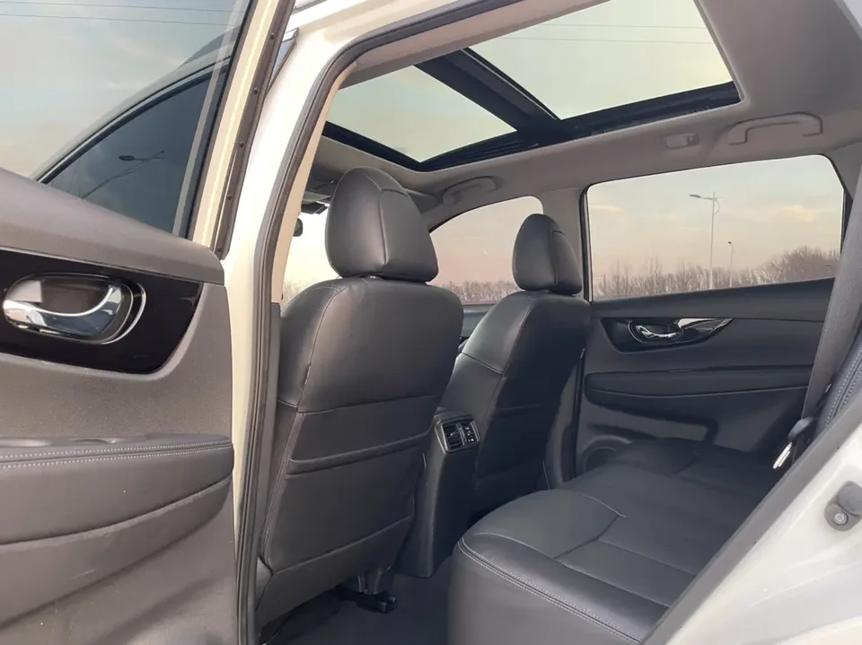 Nissan X-Trail Qijun 2022 X-Trail 2022 2.0L 2WD Intelligent Link Premium Edition 2022 — thumbnail 3