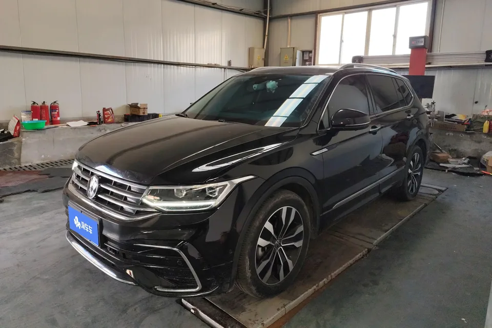 Volkswagen Tiguan L 2023