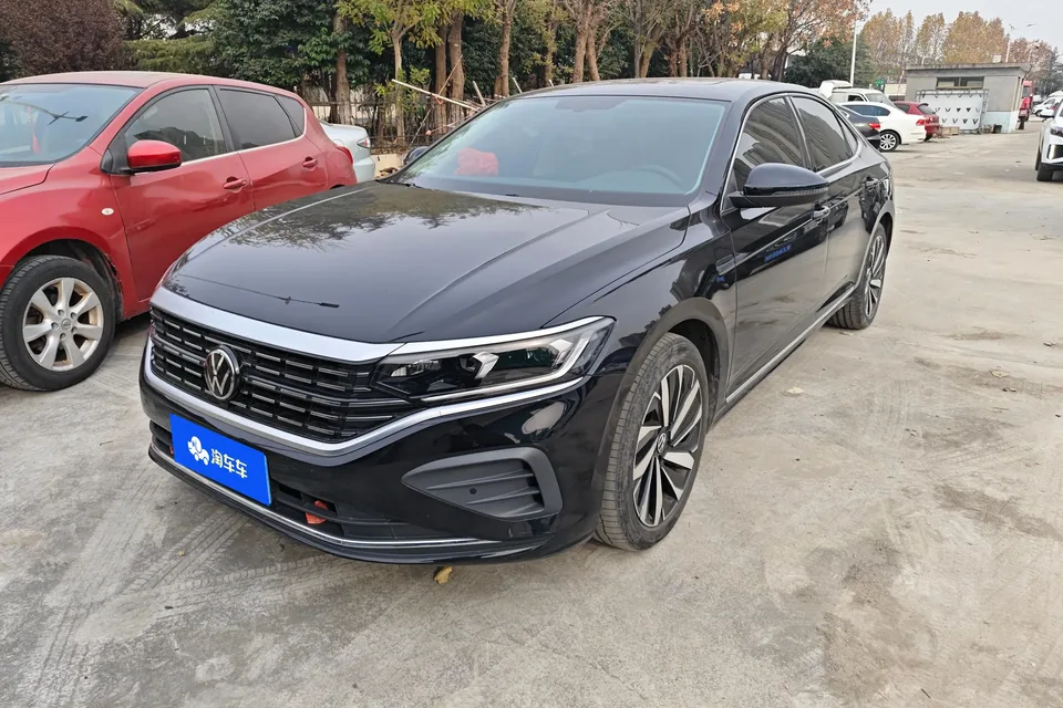Volkswagen Passat 2024