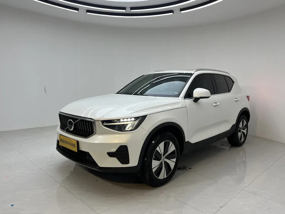 Volvo XC40 2024