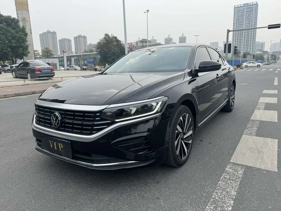 Volkswagen Passat 2023