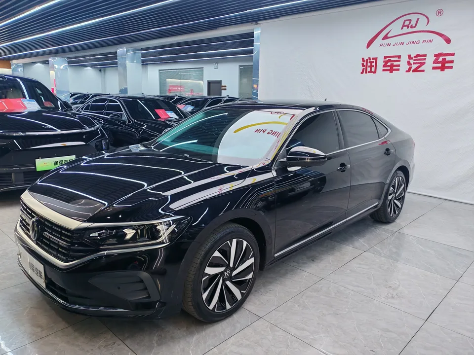 Volkswagen Passat 2025