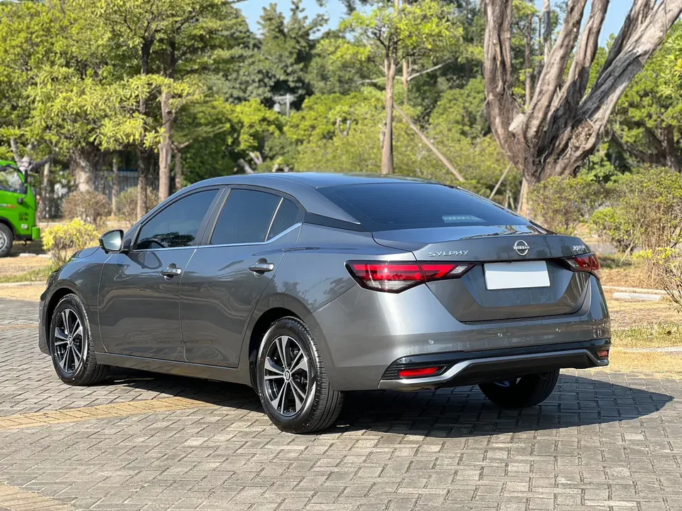 Nissan Sylphy 1.6L CVT Intelligent Driving Edition 2024 — миниатюра 2