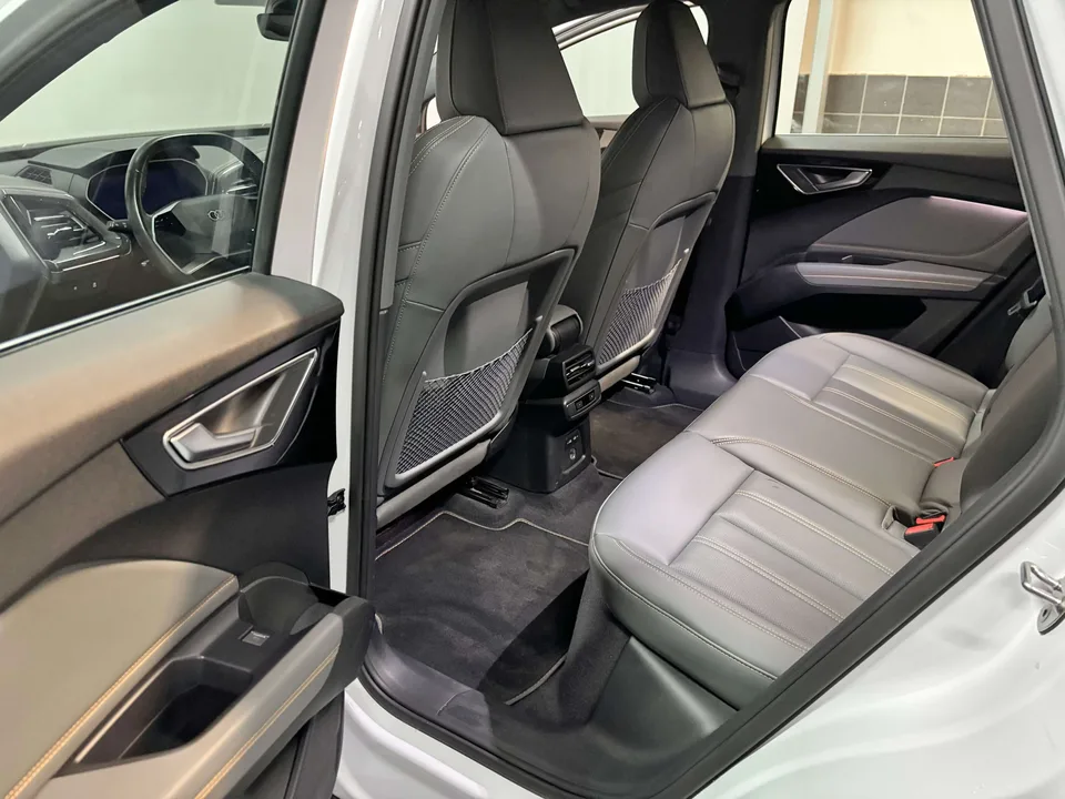 Audi Q4 e-tron Audi Q4 e-tron 2024 40 e-tron Creative Edition 2024 — миниатюра 4