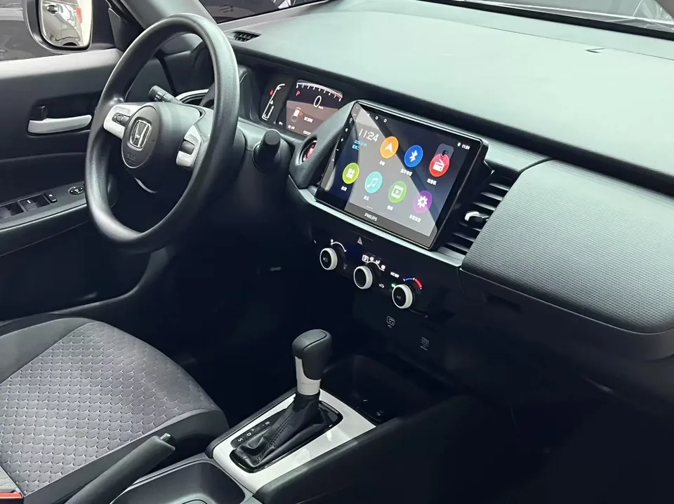 Honda FIT 1.5L CVT Trendy Sunroof Edition 2023 — миниатюра 5