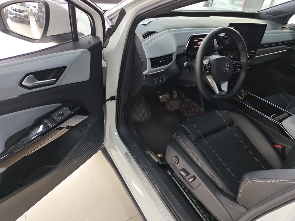 Volkswagen ID.4X Pure Intelligent Edition 2024 — миниатюра 3