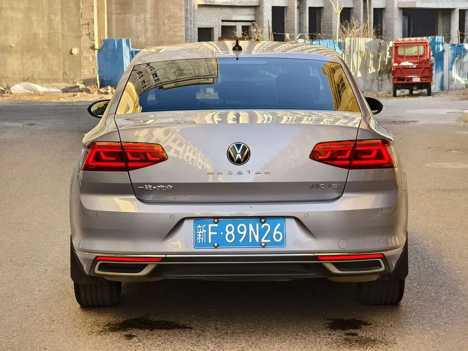 Volkswagen Magotan Magotan 2020 280TSI DSG Leading Edition 2022 — миниатюра 2