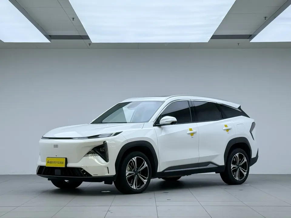 Geely Galaxy L7 2023