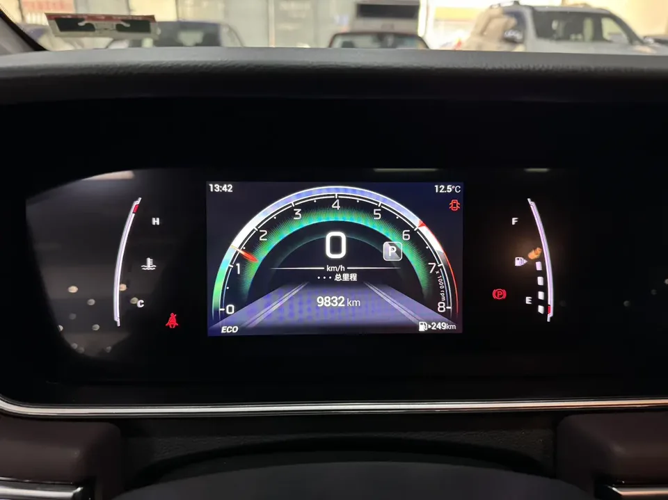 GAC Trumpchi M6 Trumpchi M6 2023 PRO 270T WDCT Luxury Edition 2025 — миниатюра 3
