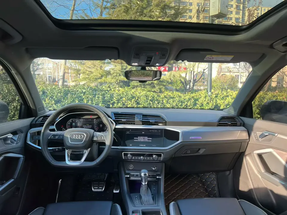 Audi Q3 Audi Q3 2024 35 TFSI Fashion Dynamic Edition 2023 — миниатюра 2
