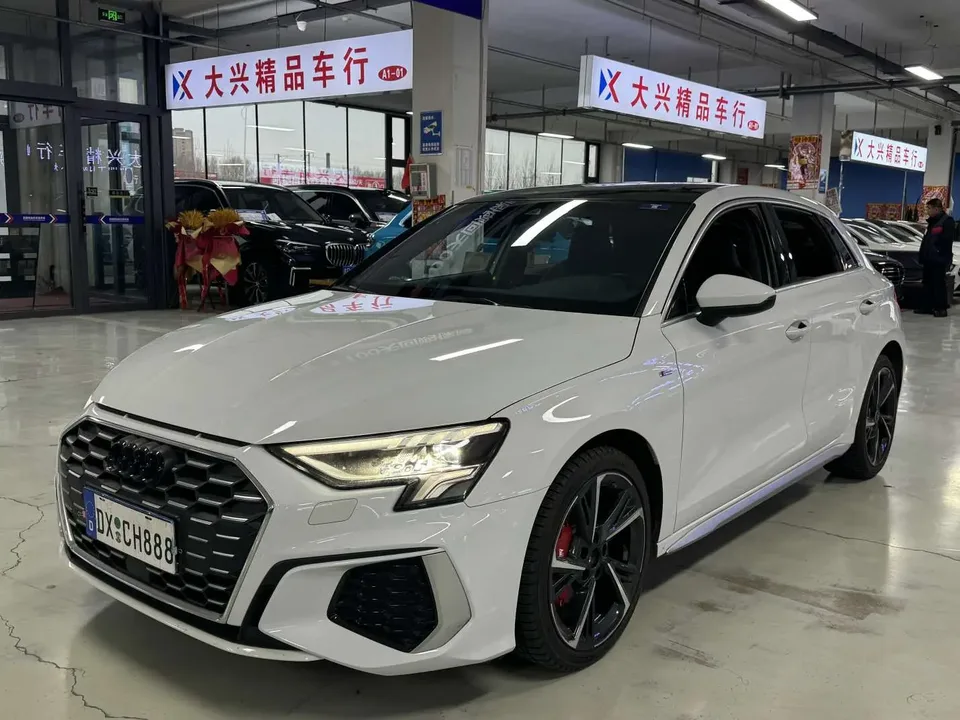 Audi A3 A3 2022 Sportback 35 TFSI stylish and sporty 2023 — photo 1, buy with delivery to Moscow