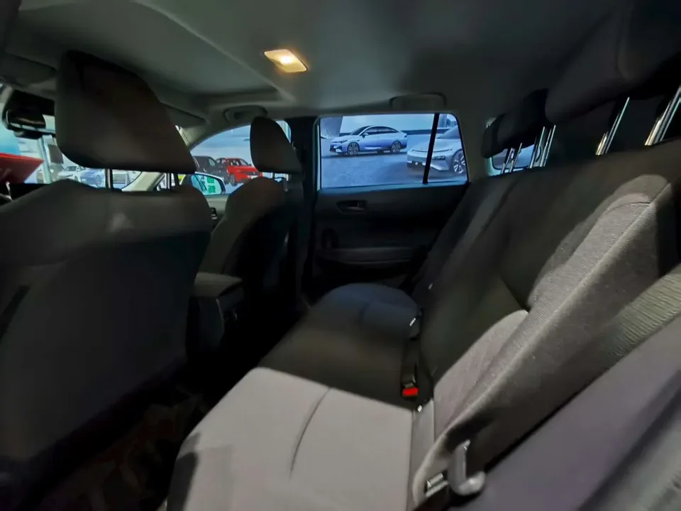 Toyota CorollaCross 2.0L CVT CARE Edition 2024 — миниатюра 3
