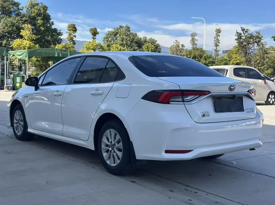 Toyota Corolla Corolla 2022 Corolla Hybrid 1.8L E-CVT Pioneer Edition 2022 — thumbnail 4