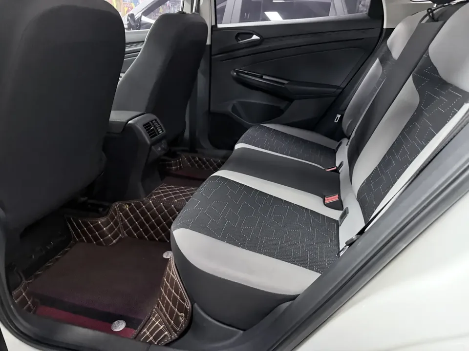 Jetta VS7 Panda Edition 1.4T Automatic Joyful Type 2022 — миниатюра 5