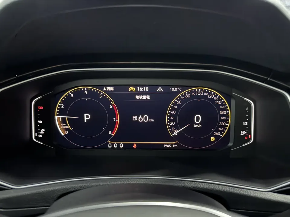 Volkswagen T-Roc Tange 280TSI DSG two-wheel drive comfort PLUS 2023 — миниатюра 4