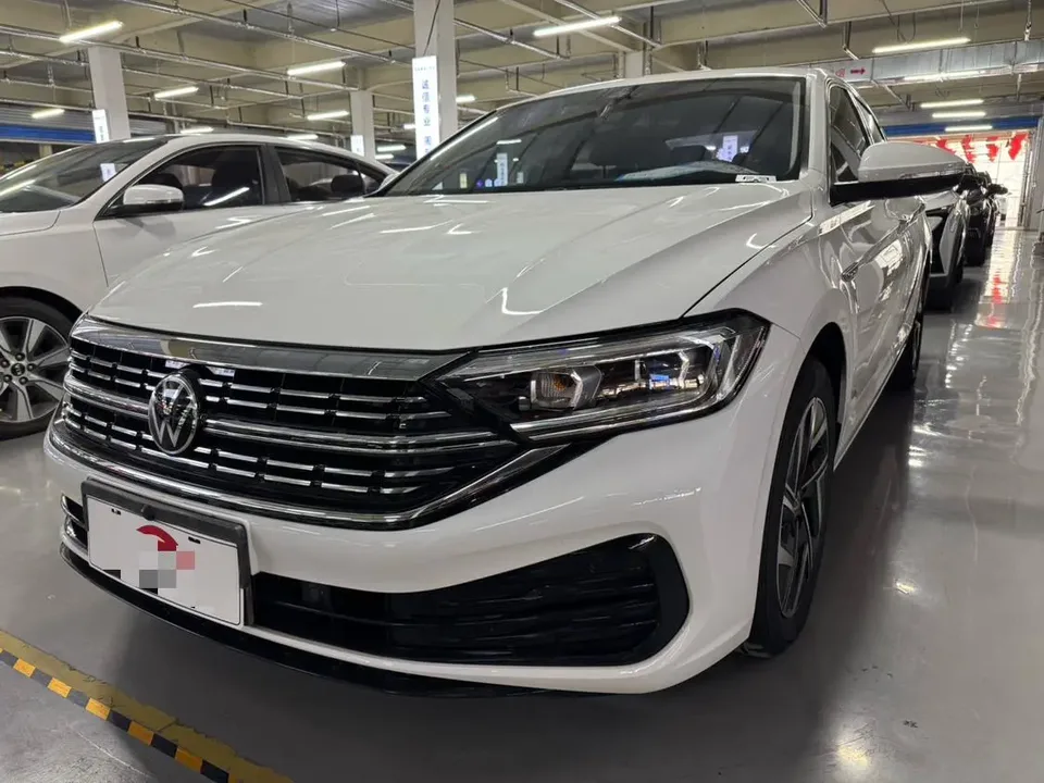 Volkswagen Sagitar 2023