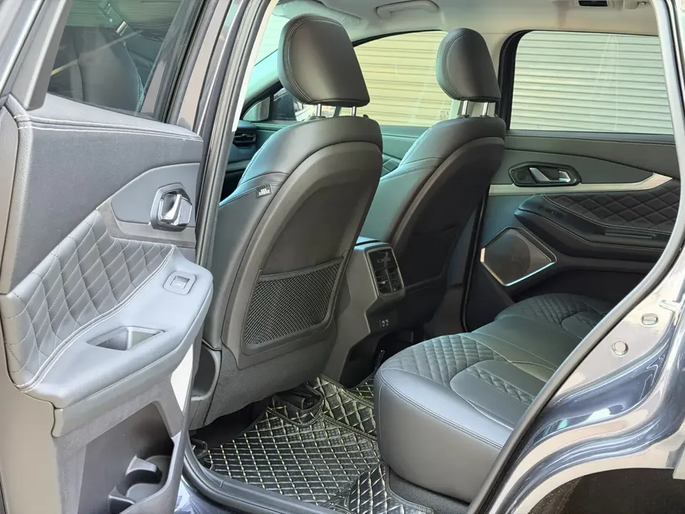Exeed TXL Lingyun S 400T 2WD Super Power PRO Edition 2025 — миниатюра 5