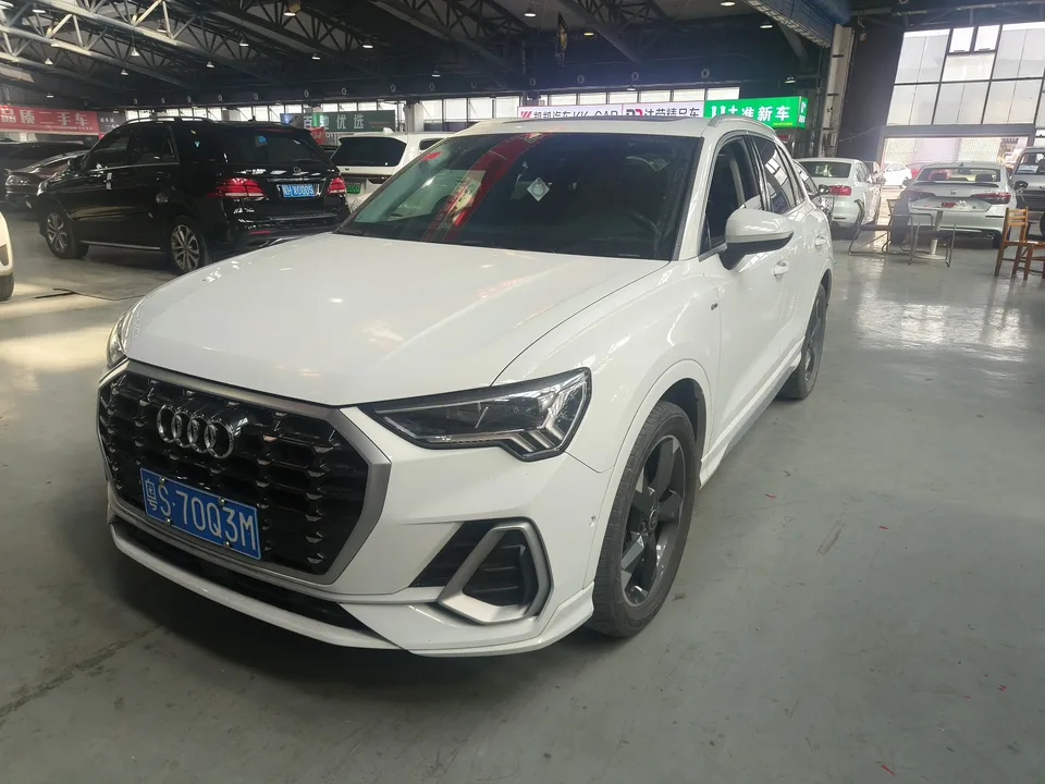 Audi Q3 2022