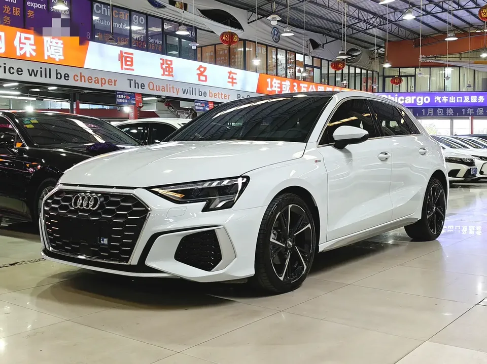 Audi A3 Sportback 35 TFSI stylish and sporty 2022 — фото 1, купить с доставкой в Москву