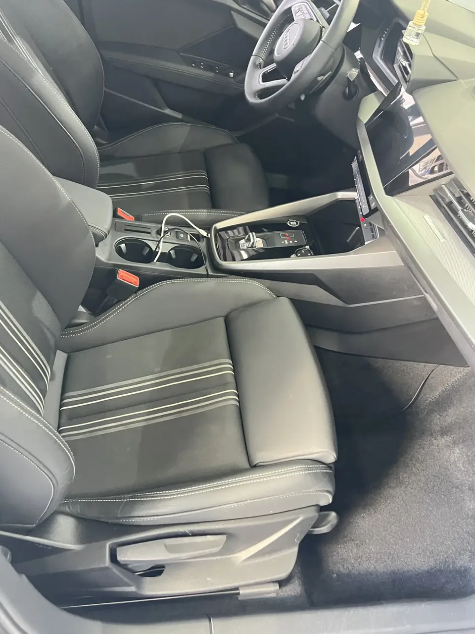 Audi A3 Sportback 35 TFSI Advanced Life Edition 2022 — миниатюра 2