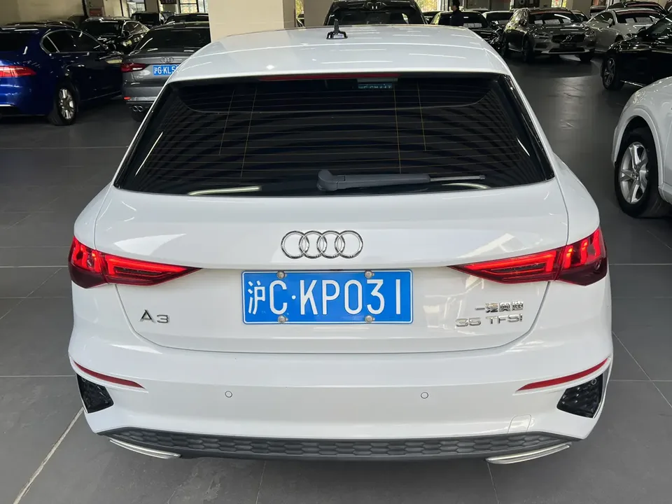 Audi A3 Sportback 35 TFSI Advanced Life Edition 2022 — миниатюра 3