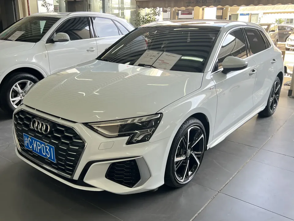 Audi A3 Sportback 35 TFSI Advanced Life Edition 2022 — фото 1, купить с доставкой в Москву