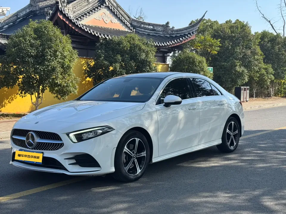 Mercedes-Benz Mercedes Benz A Class 2023