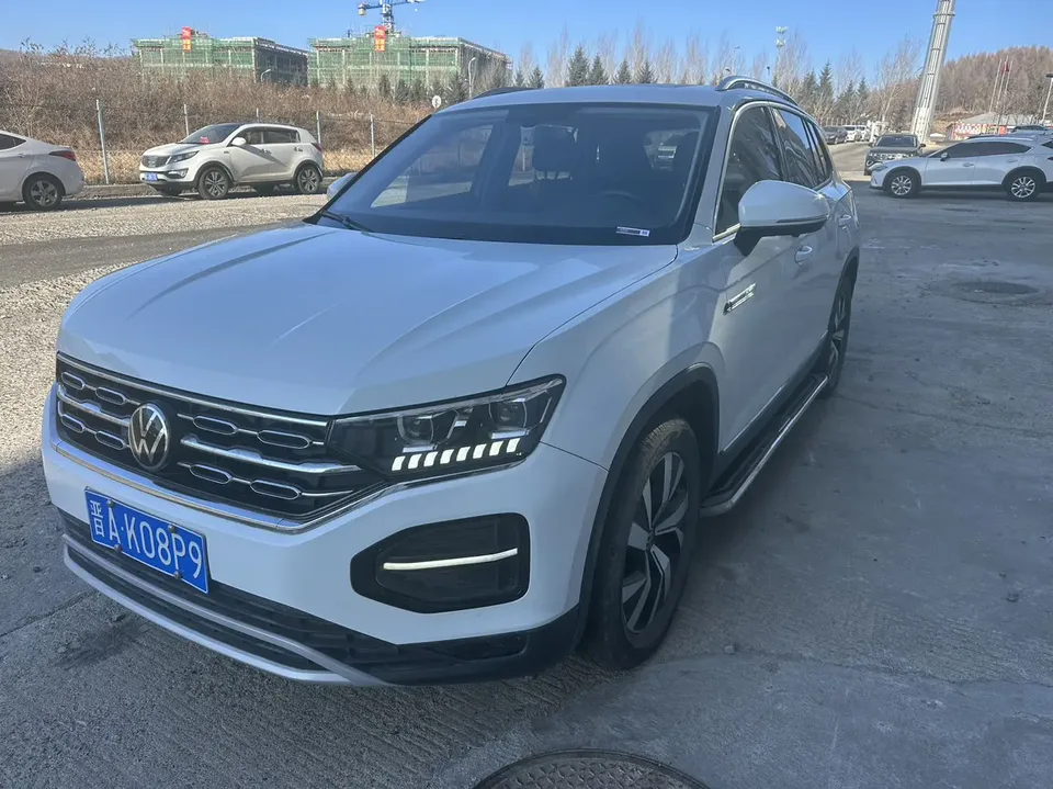 Volkswagen Tayron Tanyue 2022 280TSI 2WD Luxury Smart Edition 2022 — фото 1, купить с доставкой в Москву