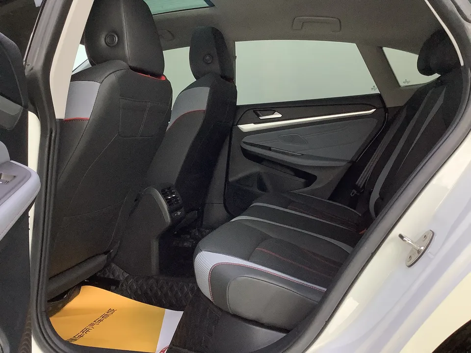 Volkswagen Lamando 2024 Lingdu Lingdu L 280TSI DSG Hot Edition 2024 — миниатюра 5