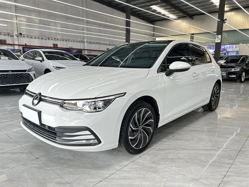 Volkswagen Golf golf 2023 280TSI DSG Pro 20th Anniversary 2024 — photo 1, buy with delivery to Moscow