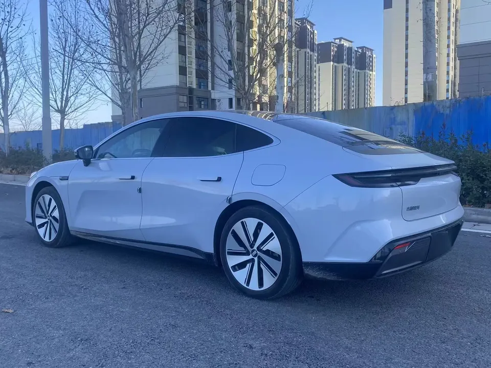Geely Galaxy E8 665km Starship Voyage Edition 2024 — миниатюра 4