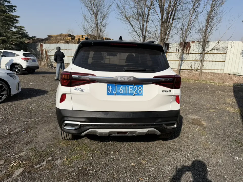 Kia Run proudly AOPAO 1.5L CVT Trend Edition 2022 — миниатюра 2