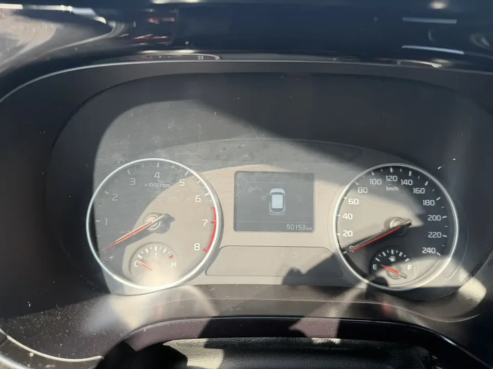 Kia Run proudly AOPAO 1.5L CVT Trend Edition 2022 — миниатюра 3