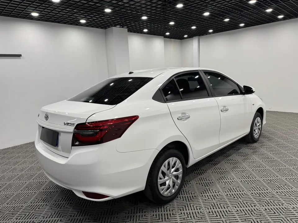 Toyota Vios 1.5L CVT 20th Anniversary Edition 2022 — миниатюра 2