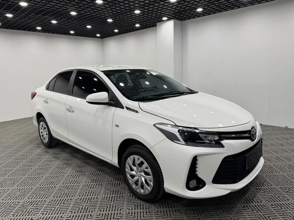 Toyota Vios 1.5L CVT 20th Anniversary Edition 2022 — миниатюра 3