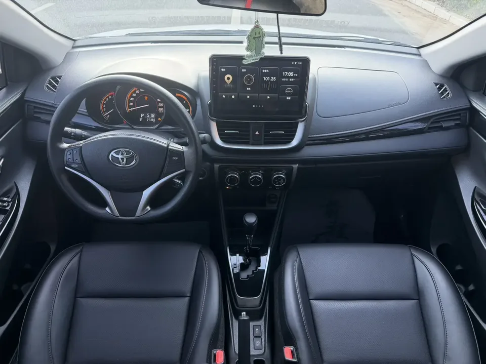 Toyota Yaris L YARiS L Zhixuan 2022 Zhixuan X 1.5L CVT luxury PLUS version 2022 — миниатюра 2
