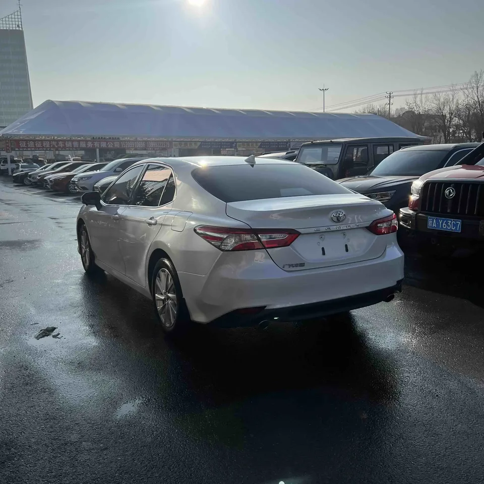 Toyota Camry 2.0GVP Leading Edition 2023 — миниатюра 4