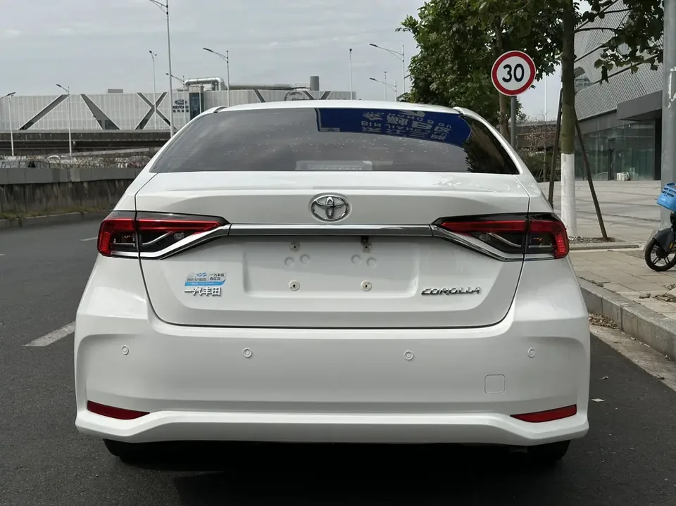 Toyota Corolla Corolla 2021 1.5L CVT Pioneer Edition 2022 — thumbnail 2