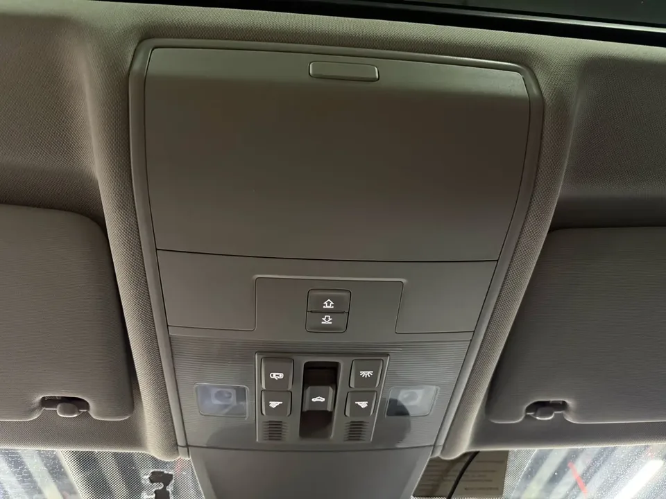 Volkswagen Tiguan L Tiguan L 2023 330TSI 2WD R-Line Enjoy Edition 2023 — миниатюра 3