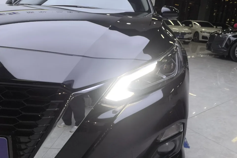 Nissan Altima Sound of nature 2021 2.0L XL Comfort Edition 2023 — thumbnail 3