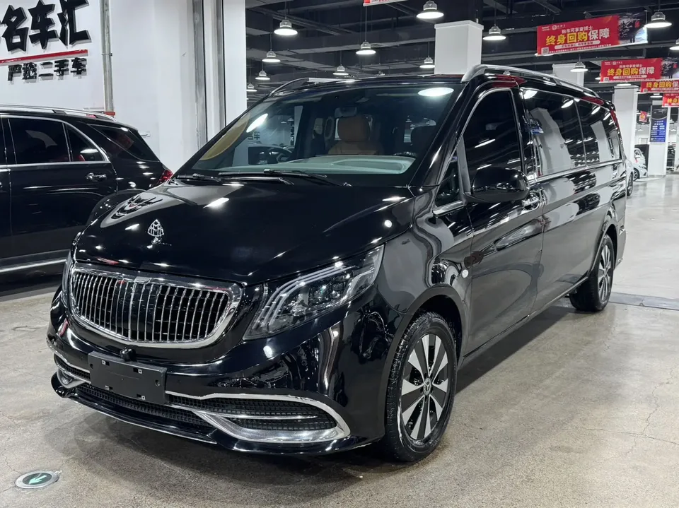 Mercedes-Benz Vito Vito 2023 2.0T Business Edition 7 Seaters 2023 — photo 1, buy with delivery to Moscow