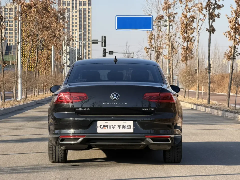 Volkswagen Magotan 330TSI DSG 30th Anniversary Edition 2022 — миниатюра 2