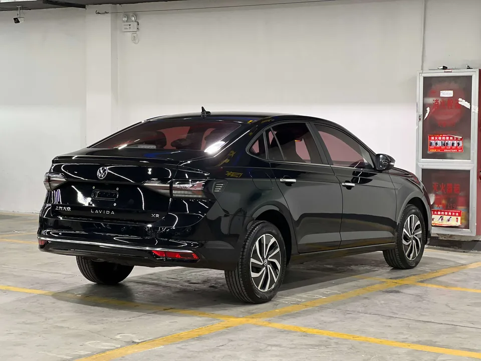 Volkswagen Lavida Lavida 2023 New 1.5L Automatic New Edition 2023 — thumbnail 2
