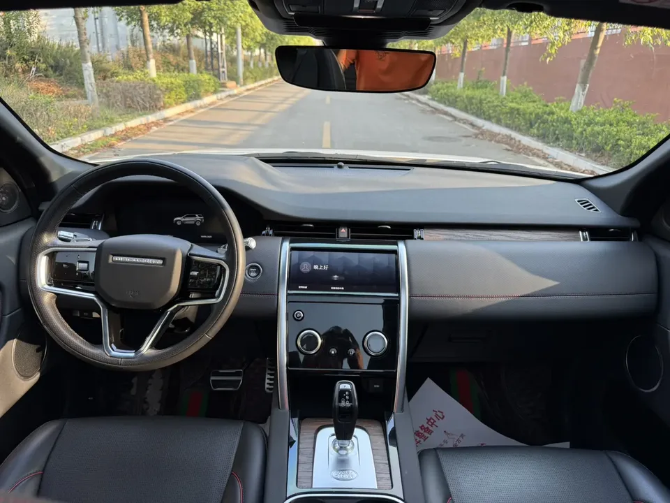 Land Rover Discover Sports Discover Sports 2022 Discovery Sport 2022 249PS R-Dynamic S Performance Edition 5 Seaters 2022 — миниатюра 4