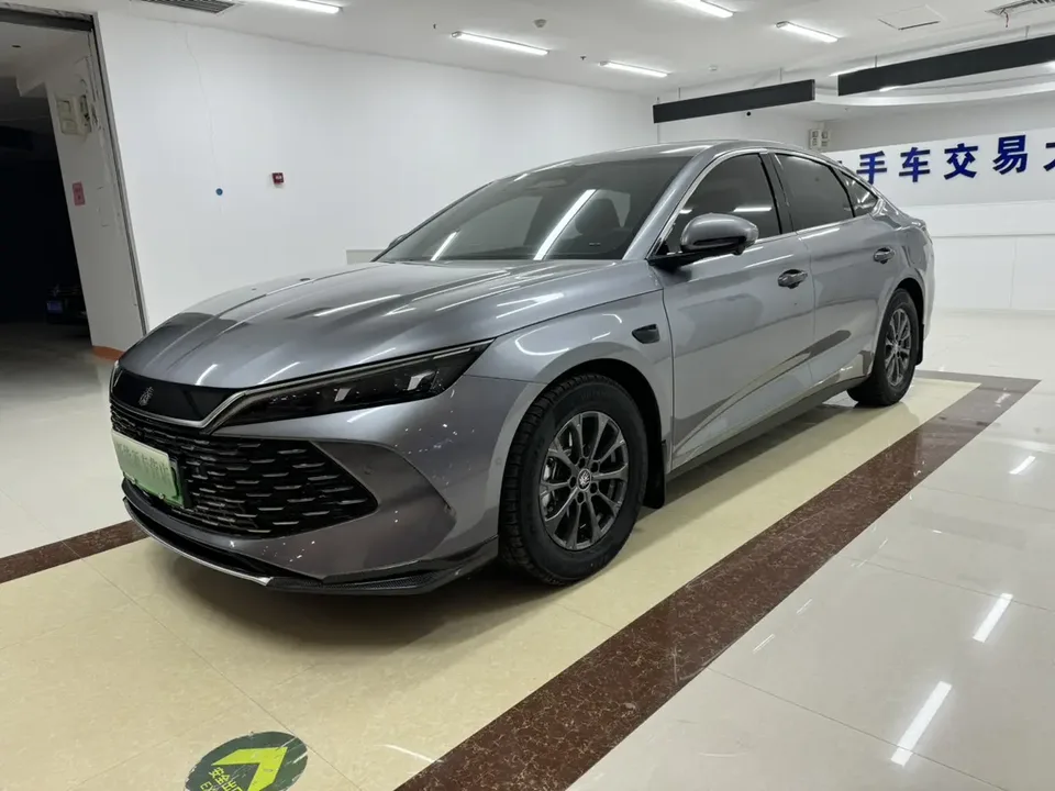 BYD Qin L DM 2025
