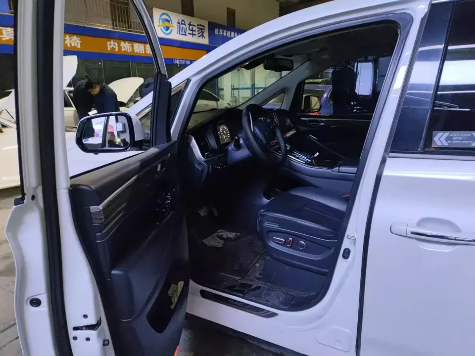 GAC Trumpchi M8 Trumpchi M8 2023 Lingxiu Series 390T Supreme Edition 2023 — thumbnail 5