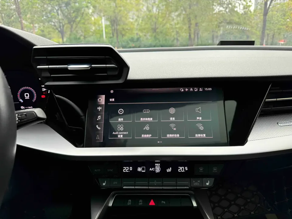Audi A3 Sportback 35 TFSI stylish and sporty 2022 — миниатюра 4