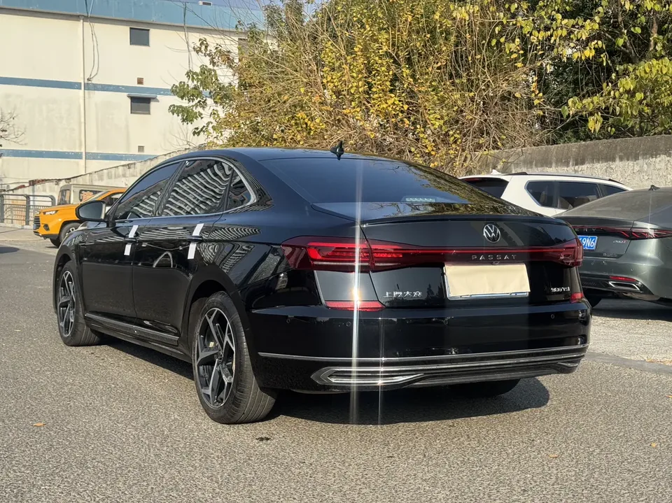 Volkswagen Passat Passat 2024 Passat 2024 380TSI Starry Sky Deluxe Edition 2024 — thumbnail 2