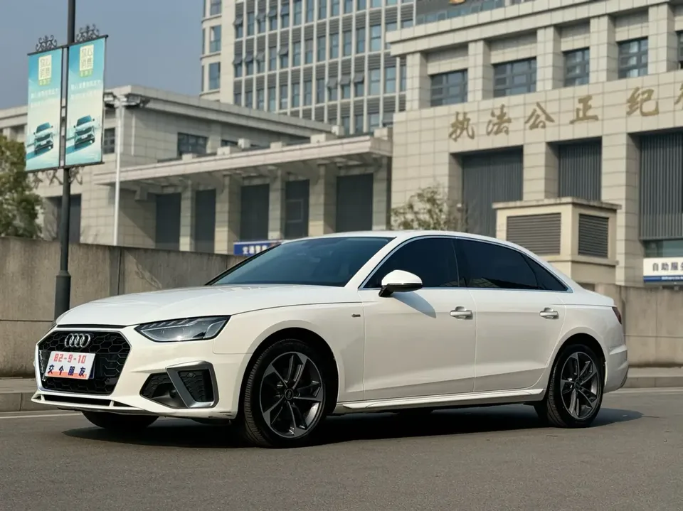 Audi a4 l 2024